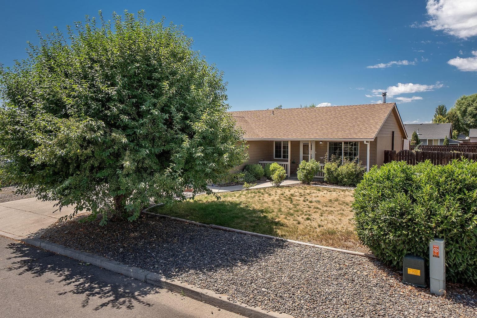 Photo of 2226 Cherry 1 of 24