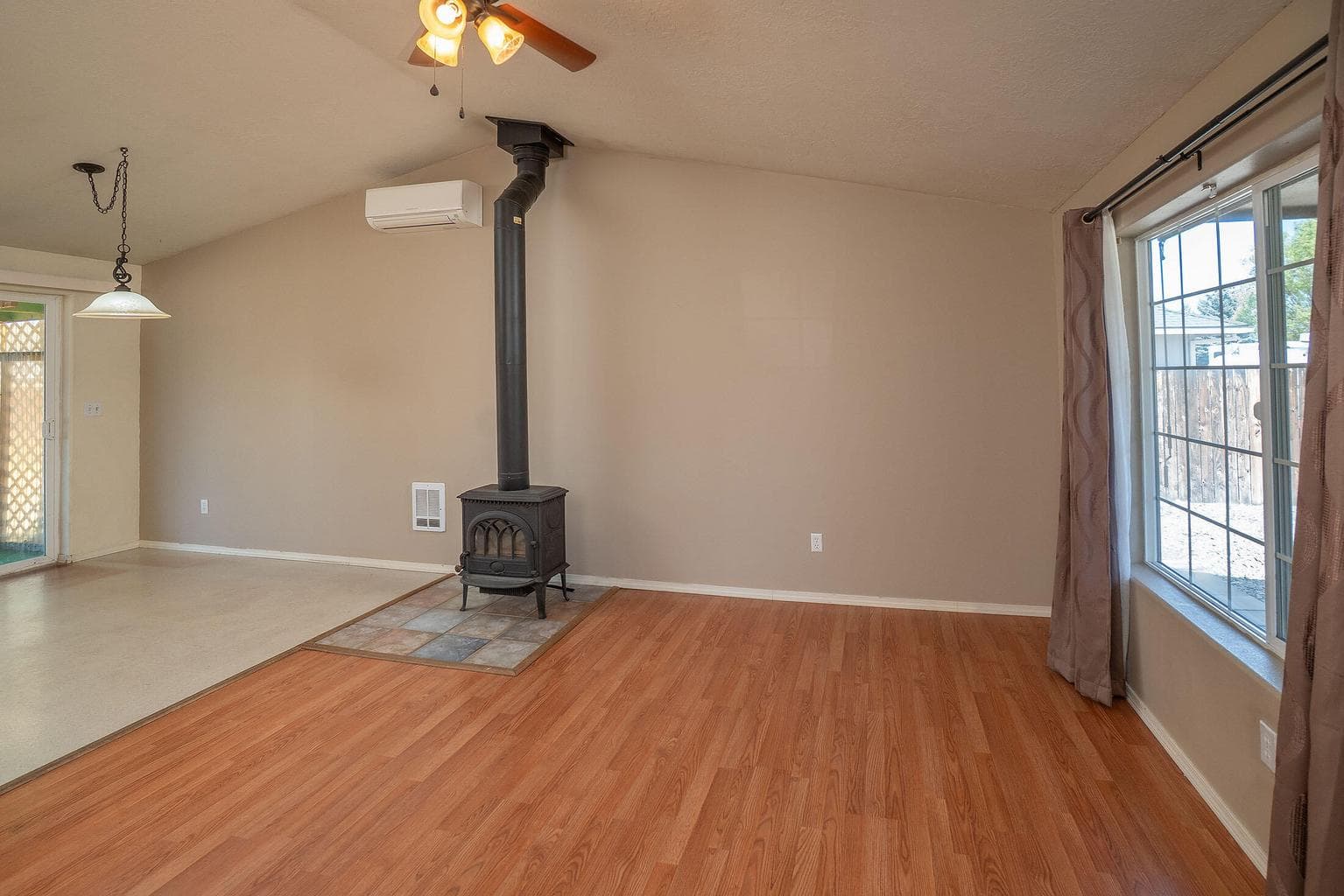 Photo of 2226 NE Cherry Loop 10 of 24