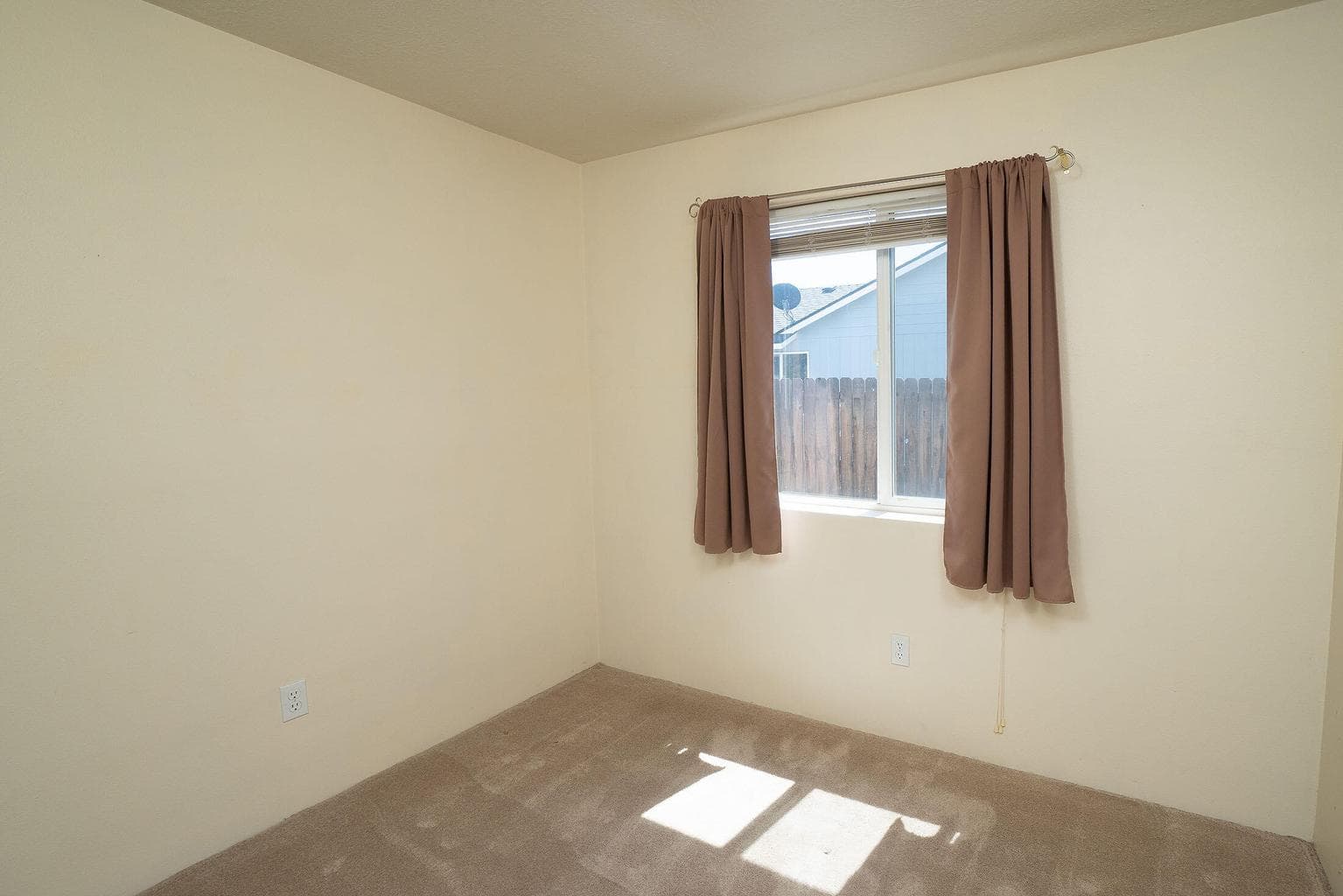 Photo of 2226 NE Cherry Loop 15 of 24