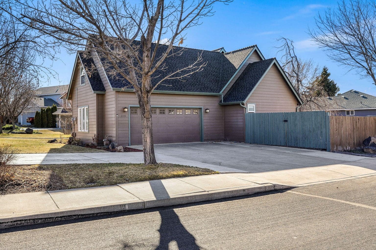 Photo of 2335 21st 3 of 49