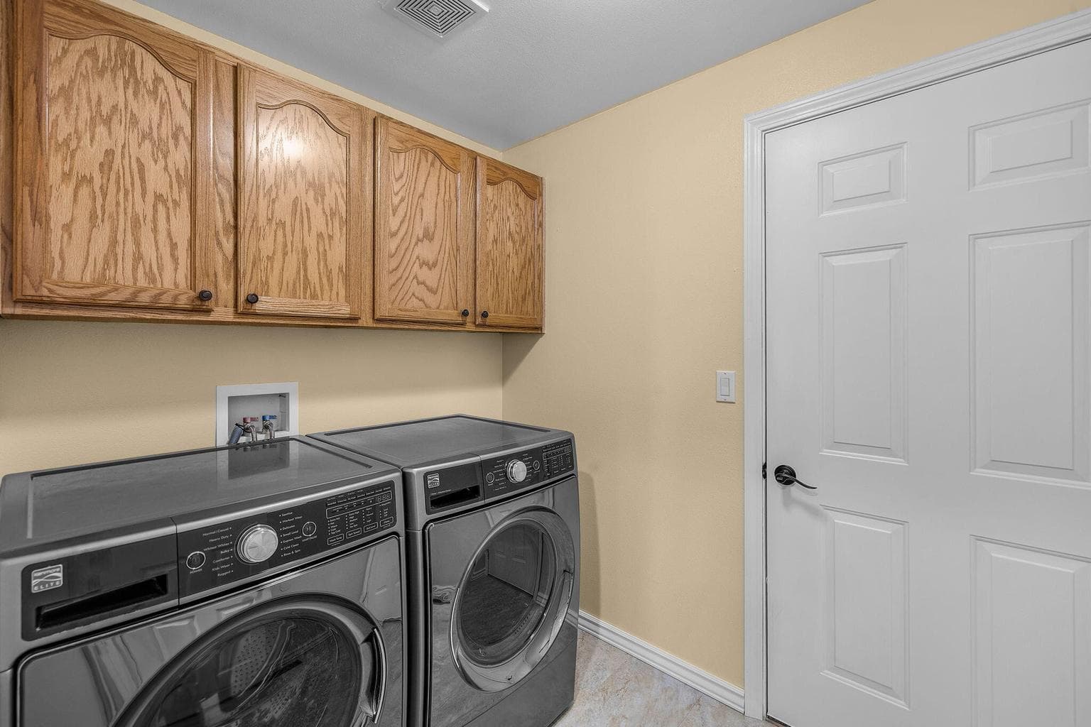 Photo of 2335 NW 21st Court 38 of 49