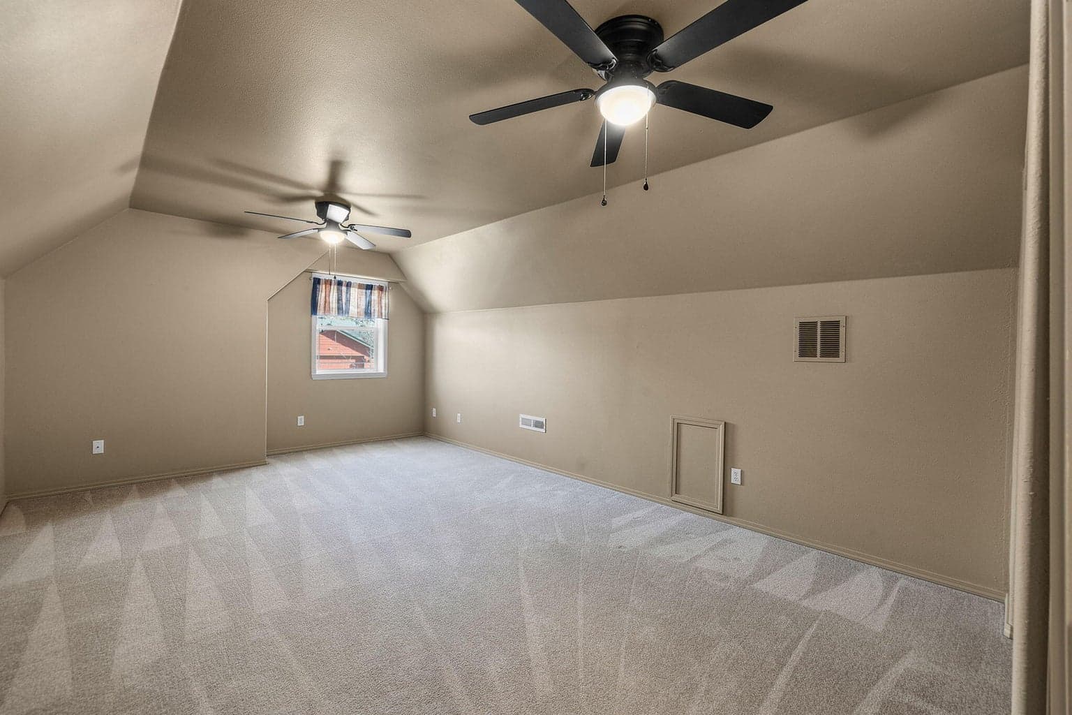 Photo of 2335 NW 21st Court 36 of 49