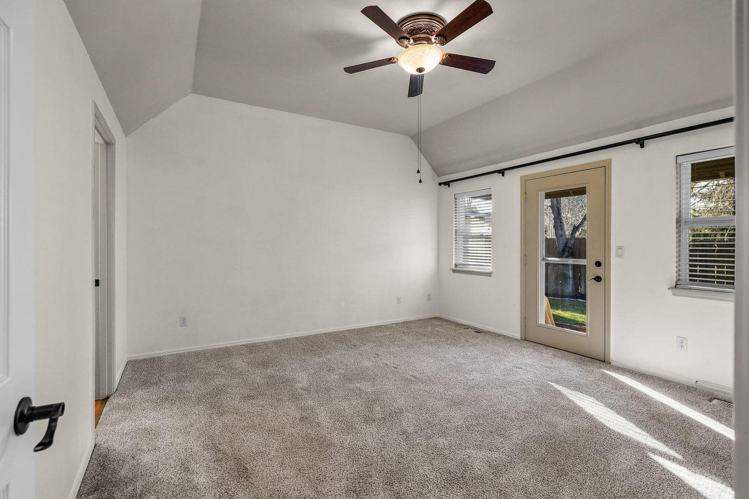 Photo of 2335 NW 21st Court 16 of 49