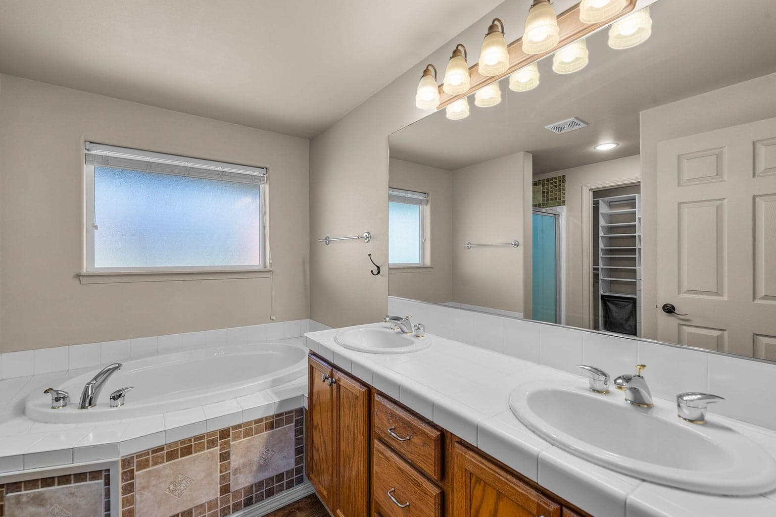 Photo of 2335 NW 21st Court 19 of 49