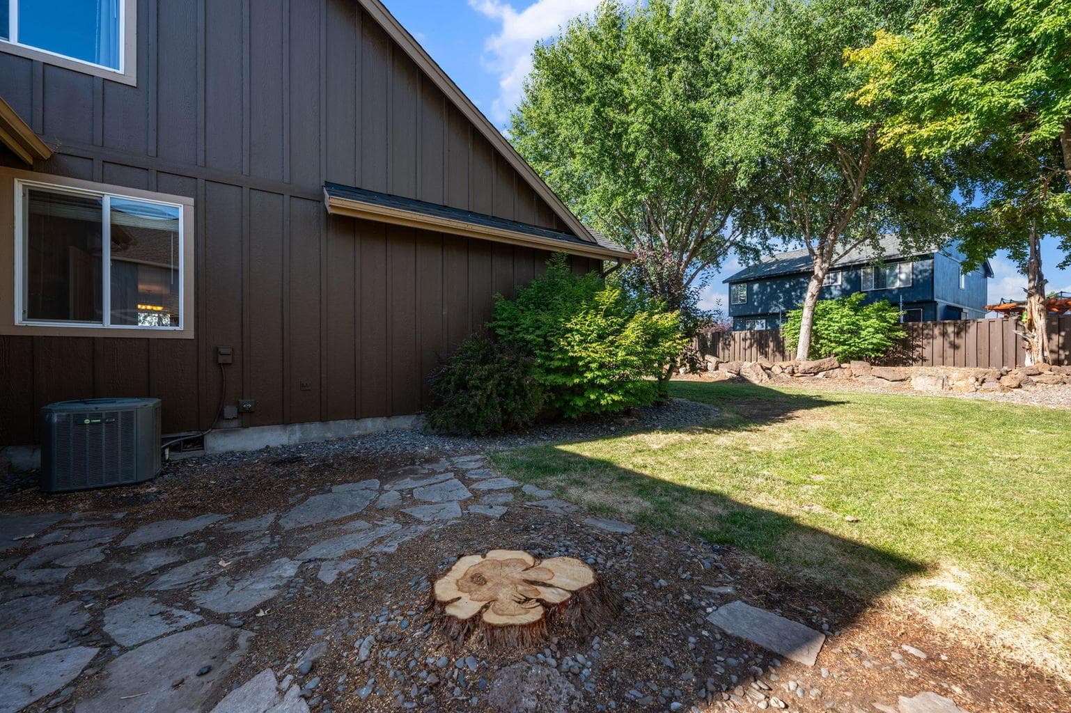 Photo of 2910 NW Canyon Drive 38 of 43