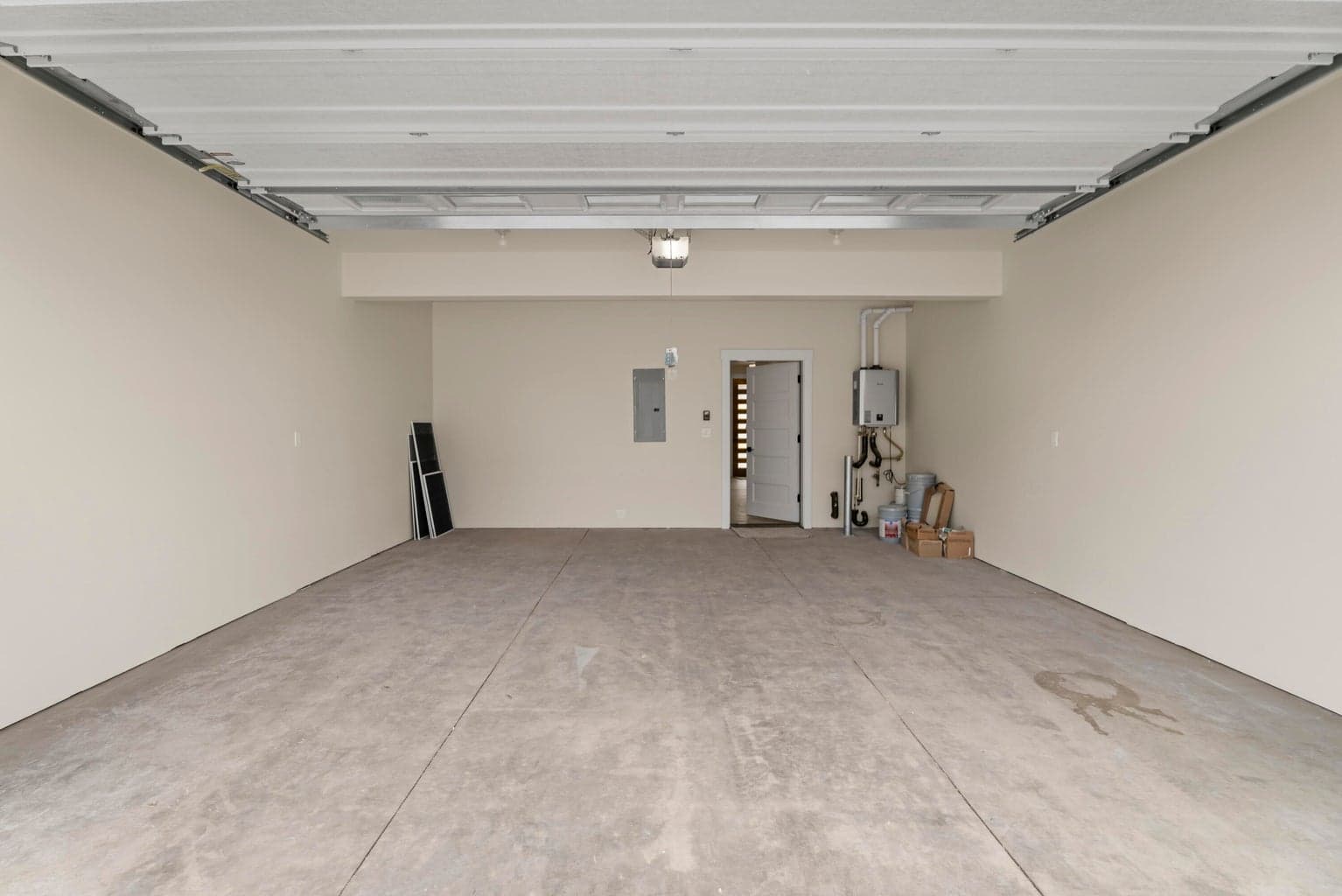 Photo of 3989 SW Coyote Avenue 23 of 24