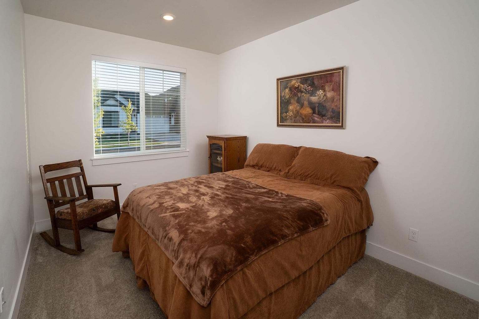 Front guest suite