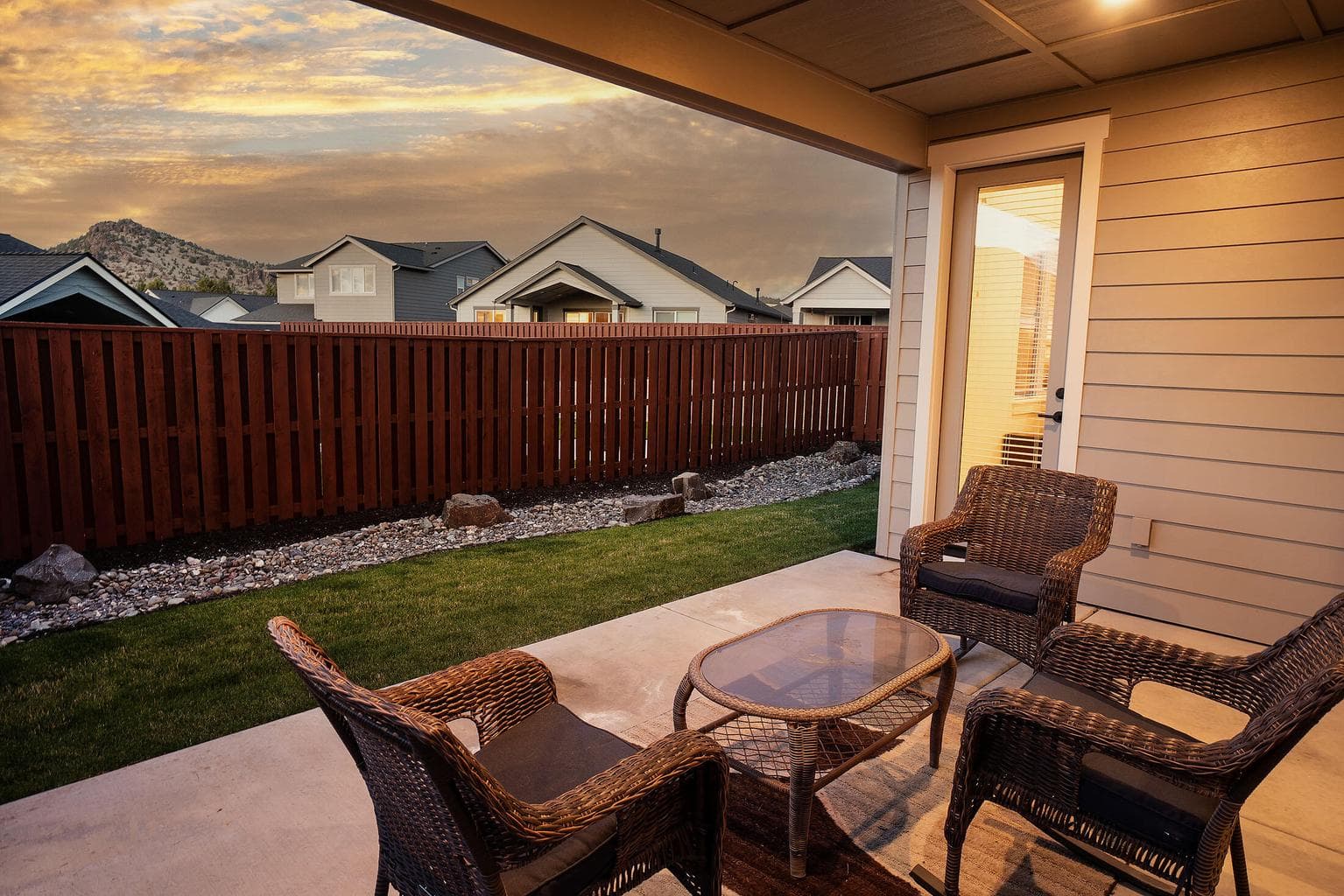 Lovely sunset views from the rear patio