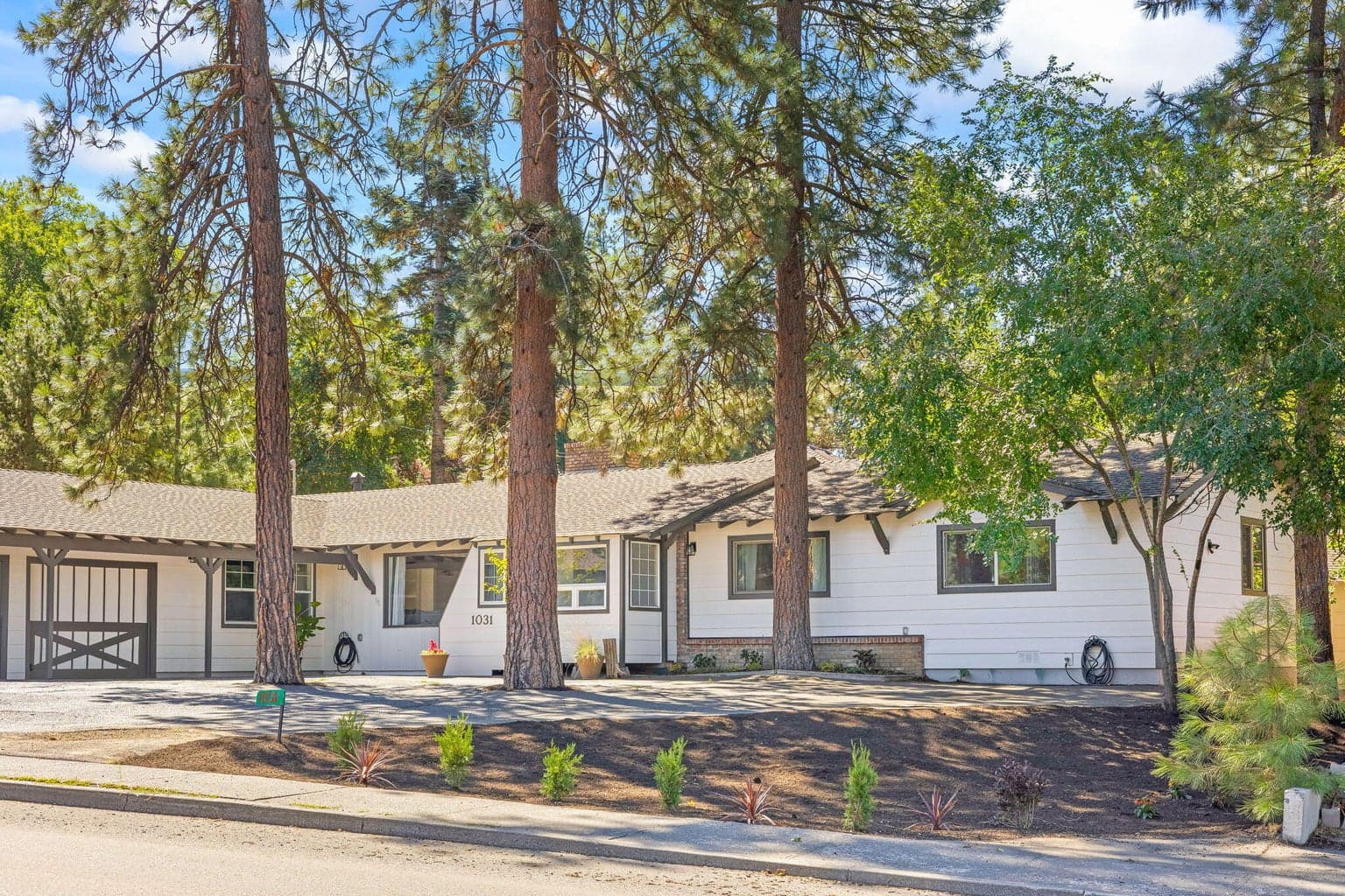 Photo of 1031 Penn 1 of 52