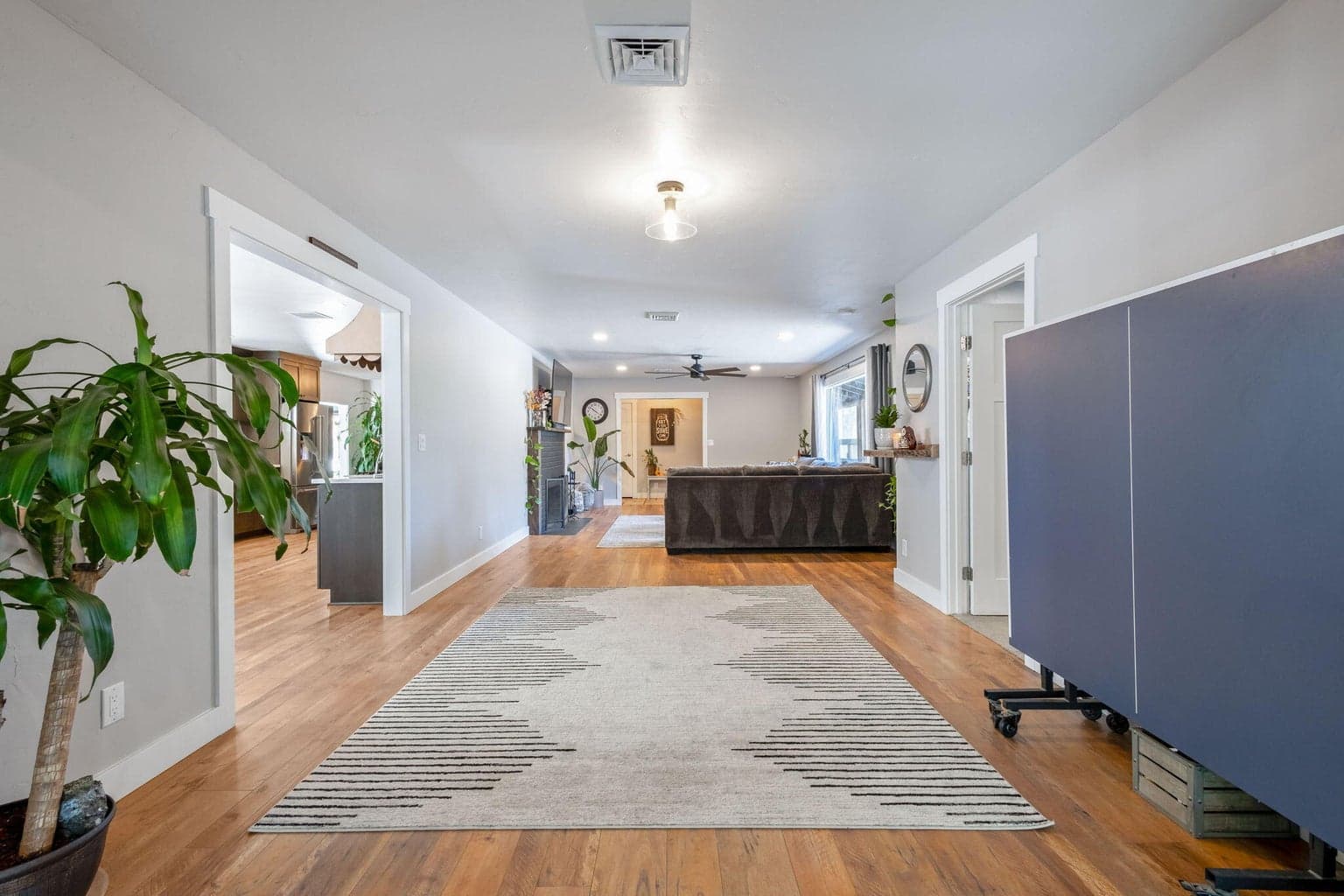 Photo of 1031 NE Penn Avenue 7 of 52