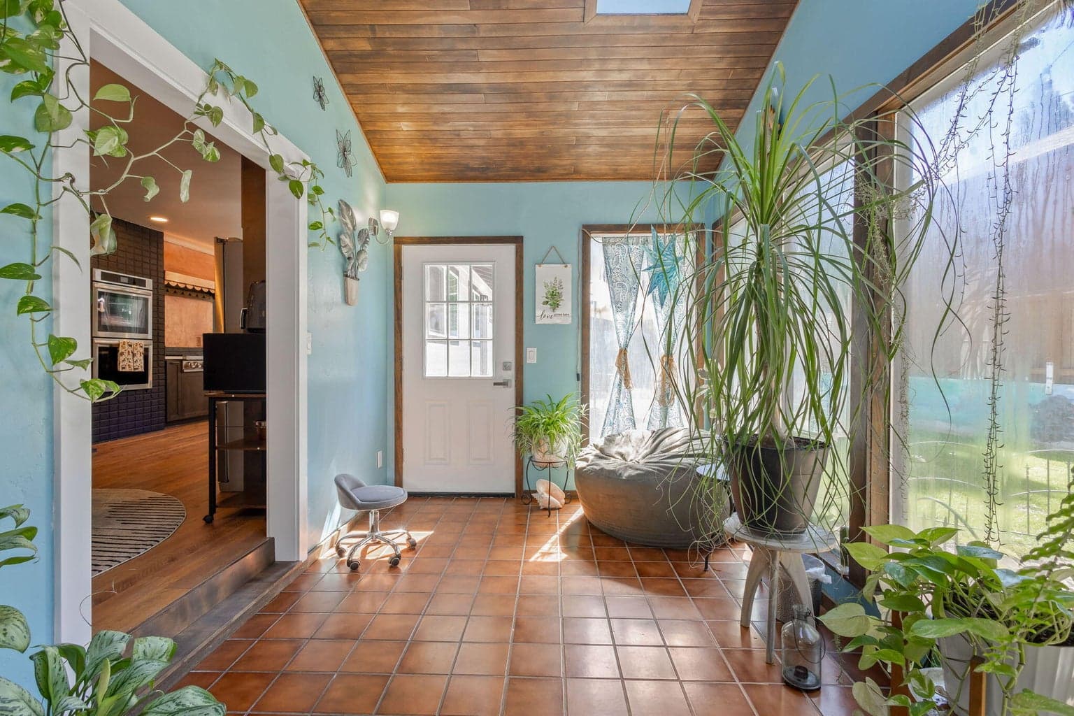 Photo of 1031 NE Penn Avenue 34 of 52