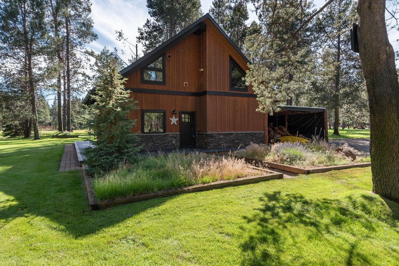 Photo of 17285 Satterlee 3 of 39