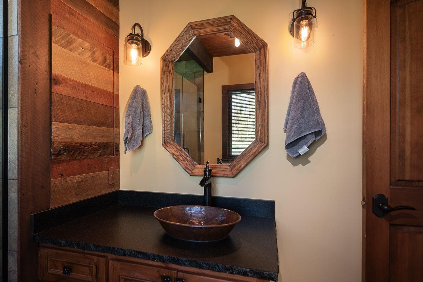 Photo of 17285 Satterlee Way 25 of 39