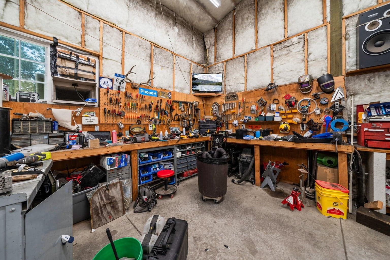 2 bay detached shop