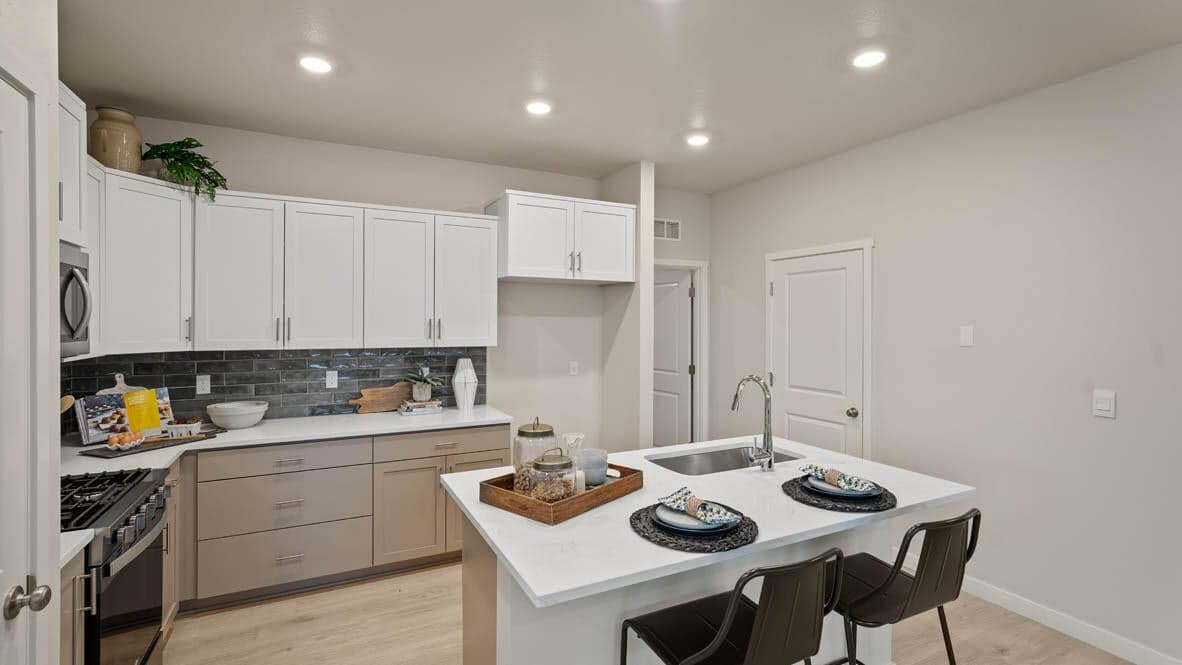 Photo of 21632 SE Fuji Drive 9 of 29