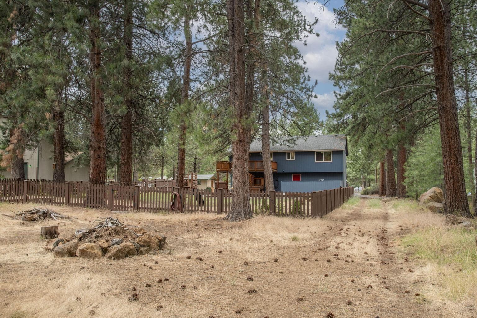 Photo of 59736 Navajo Road 26 of 34