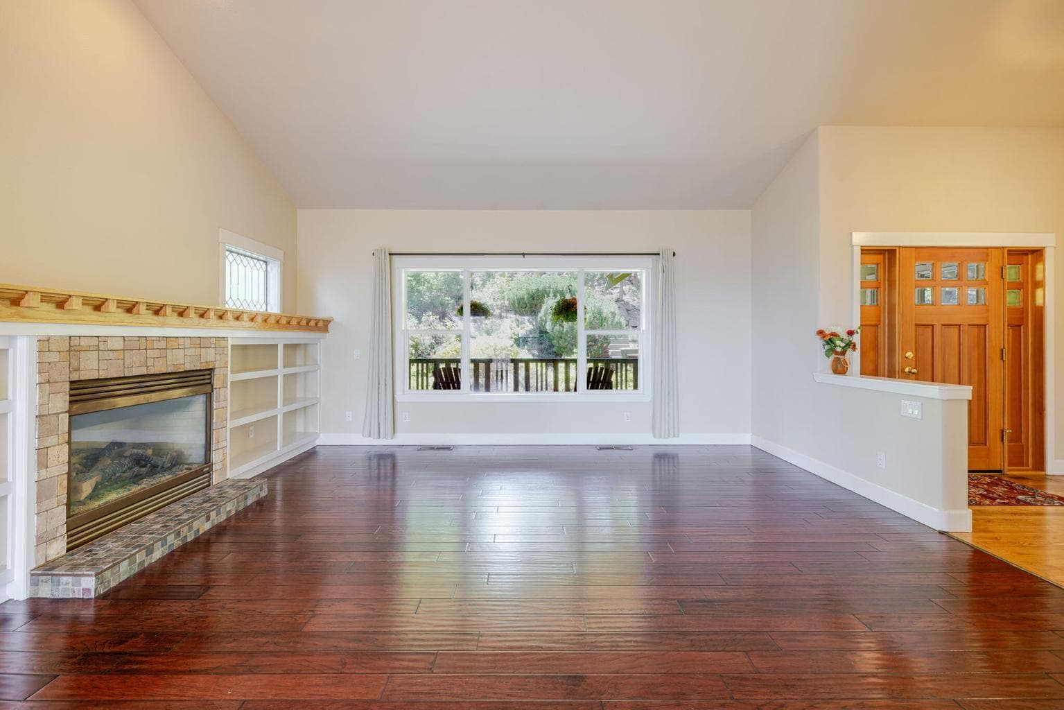 Photo of 3138 NW Colonial Drive 9 of 46