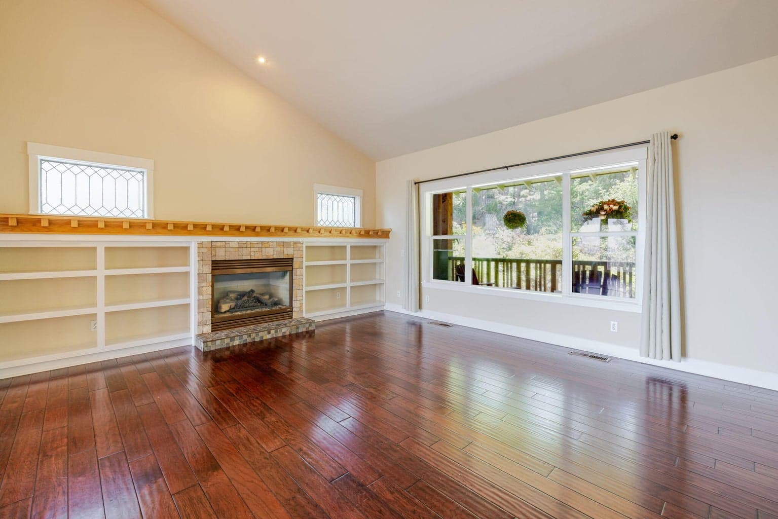 Photo of 3138 NW Colonial Drive 11 of 46