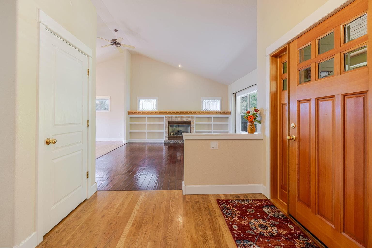 Photo of 3138 NW Colonial Drive 6 of 46