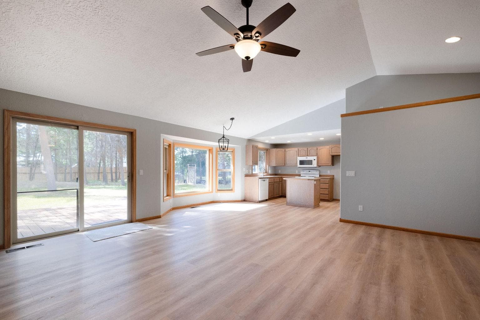 Photo of 55853 Osprey Road 6 of 44