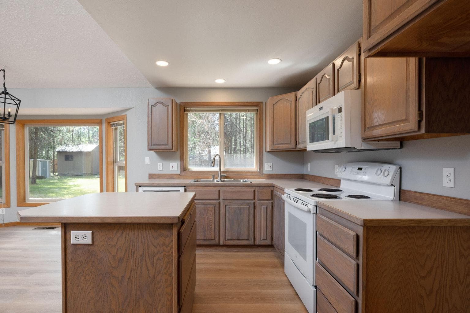 Photo of 55853 Osprey Road 10 of 44