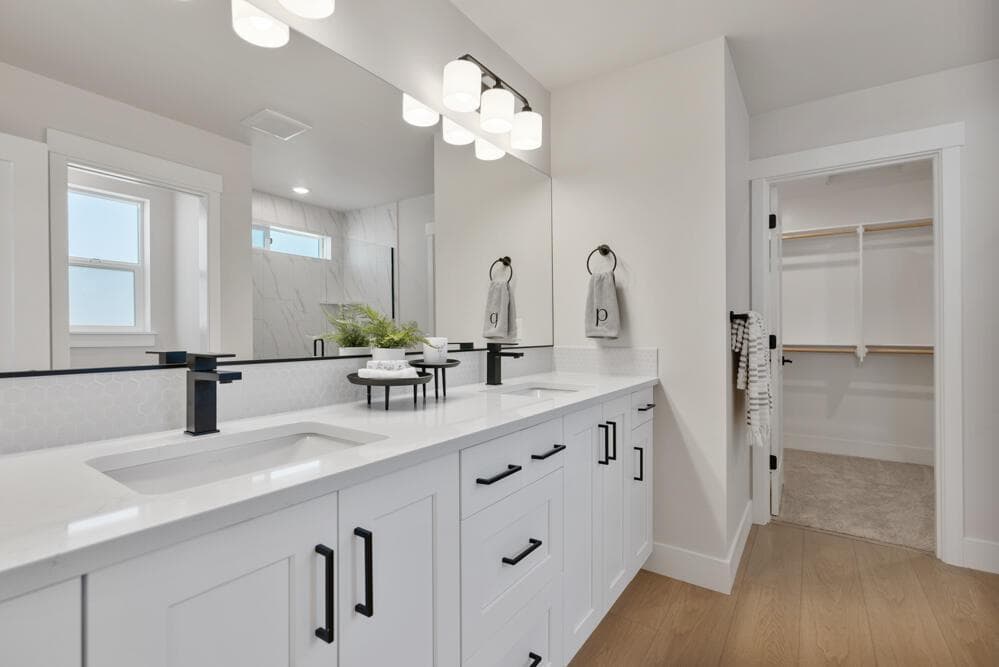 Photo of 4713 SW Coyote Avenue 9 of 19