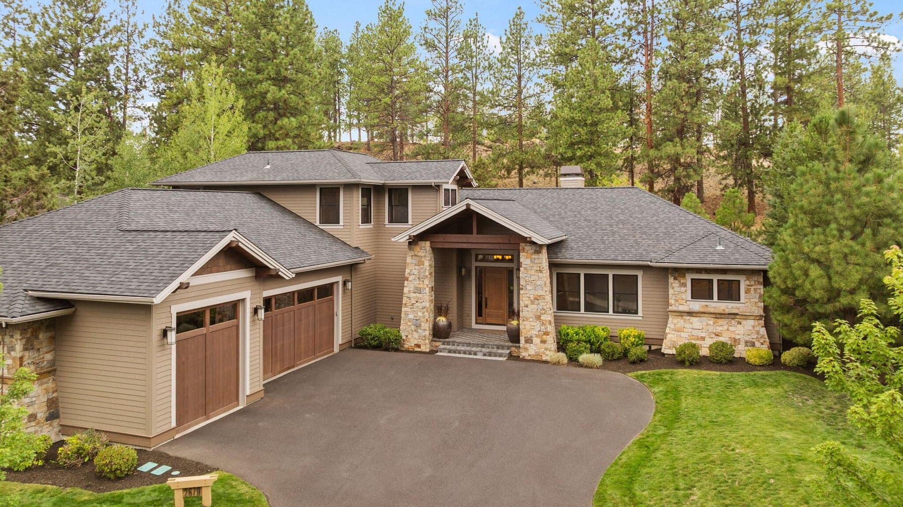 Photo of 2679 Niagara 1 of 50
