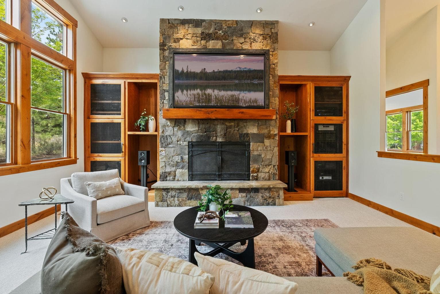 Photo of 2679 Niagara Court 8 of 50