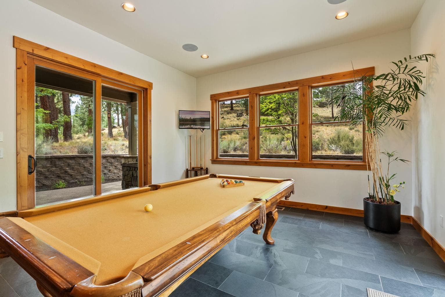 Dining room/Billiard room