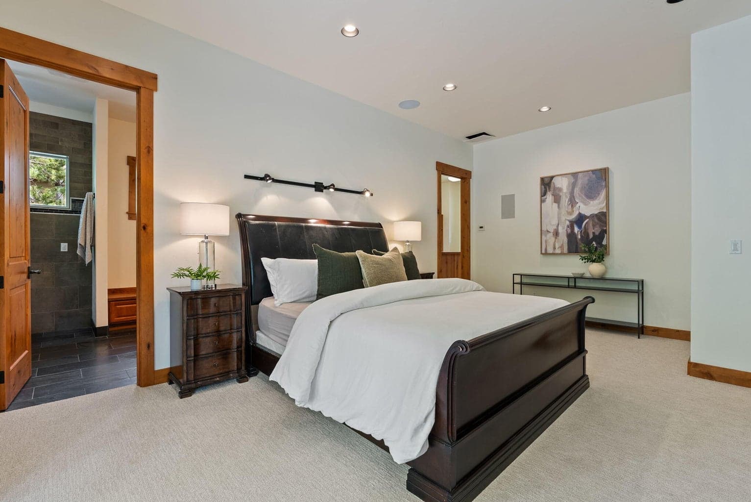 Main level Primary suite
