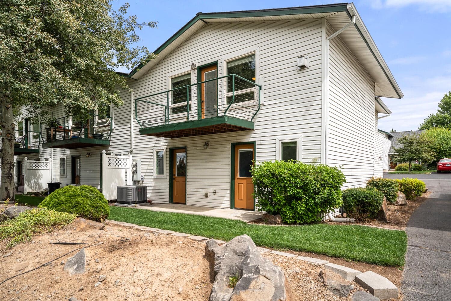 Photo of 438 19th 3 of 28