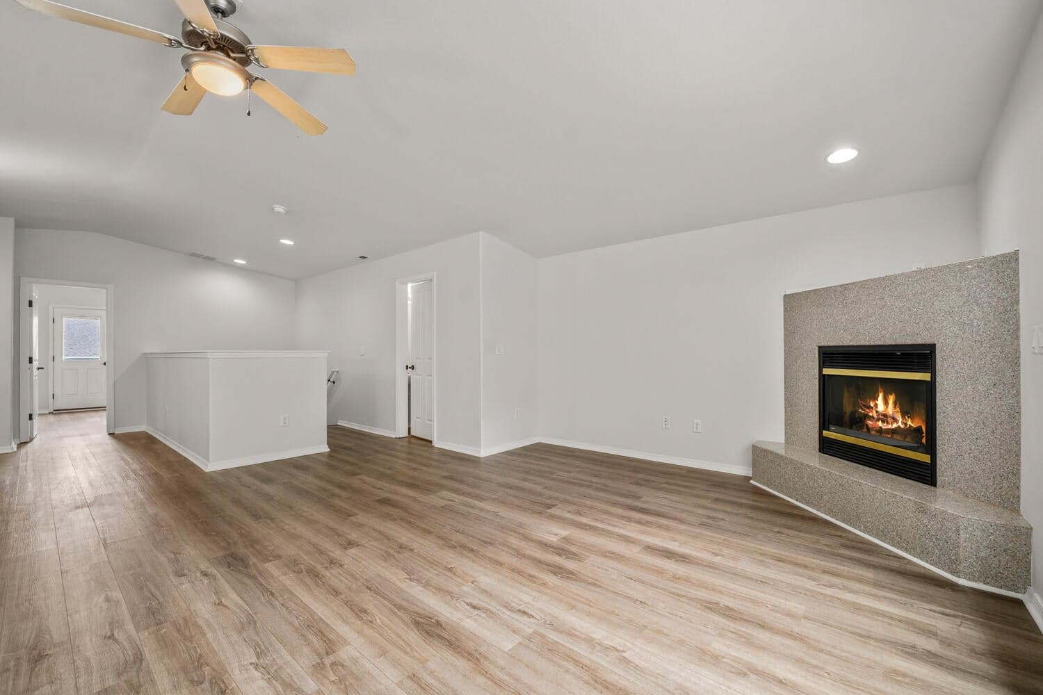 Photo of 438 NW 19th Street 7 of 28