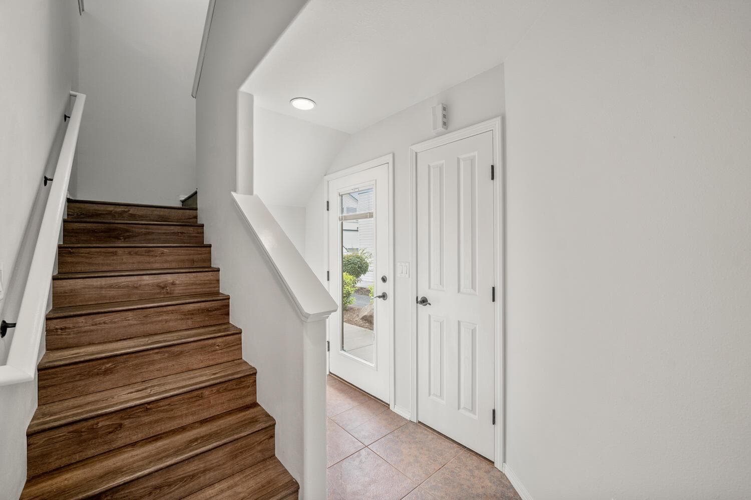Photo of 438 NW 19th Street 13 of 28