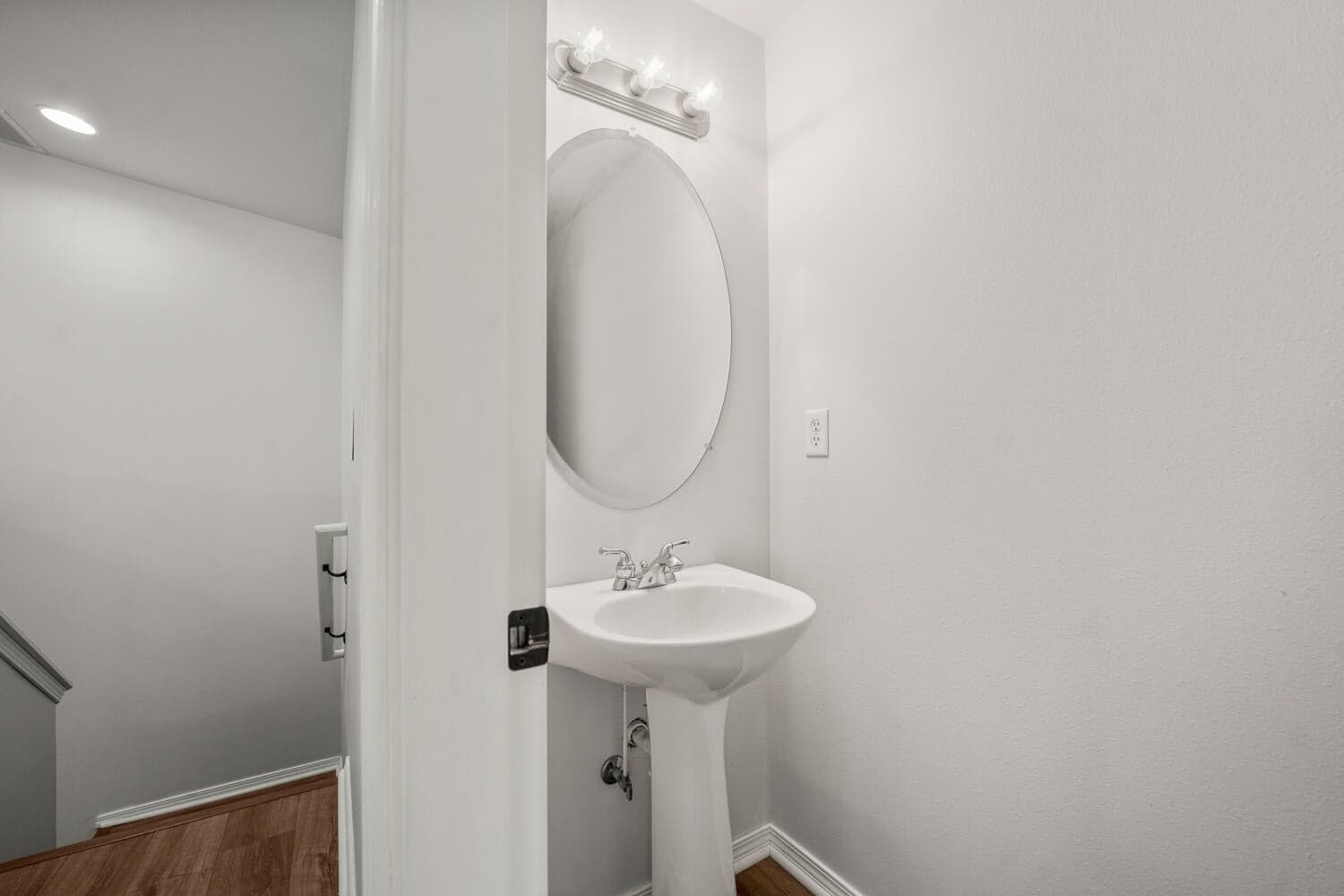 Photo of 438 NW 19th Street 18 of 28