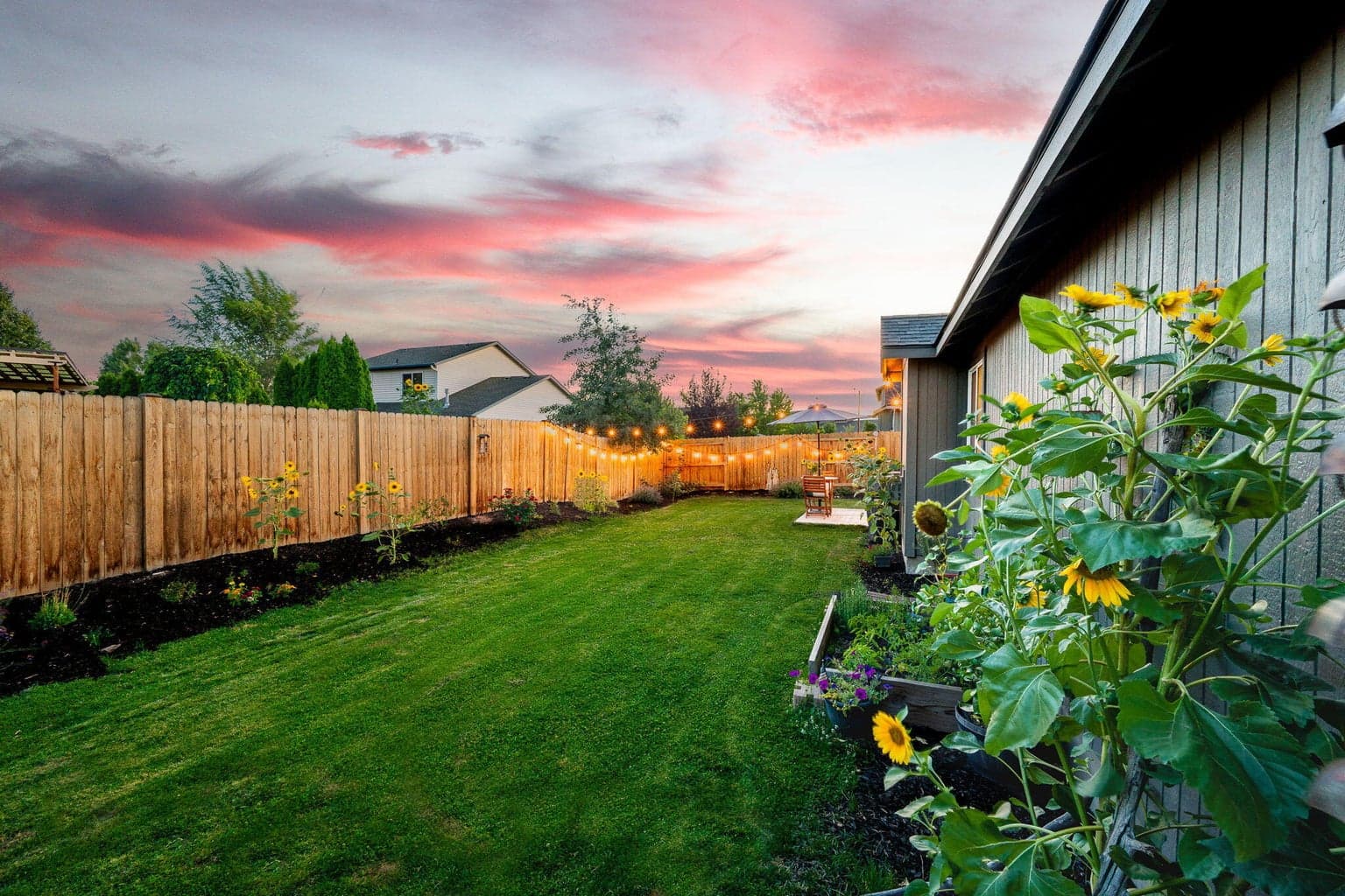 Photo of 932 NW Teak Court 28 of 33