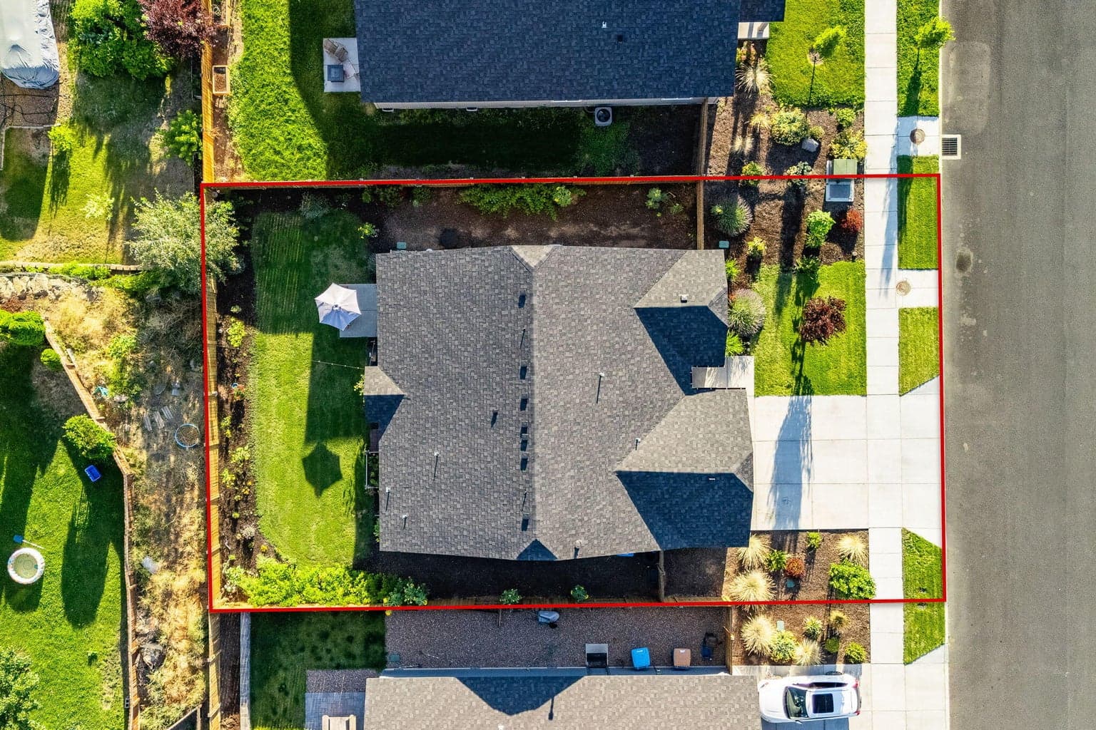 Photo of 932 NW Teak Court 29 of 33