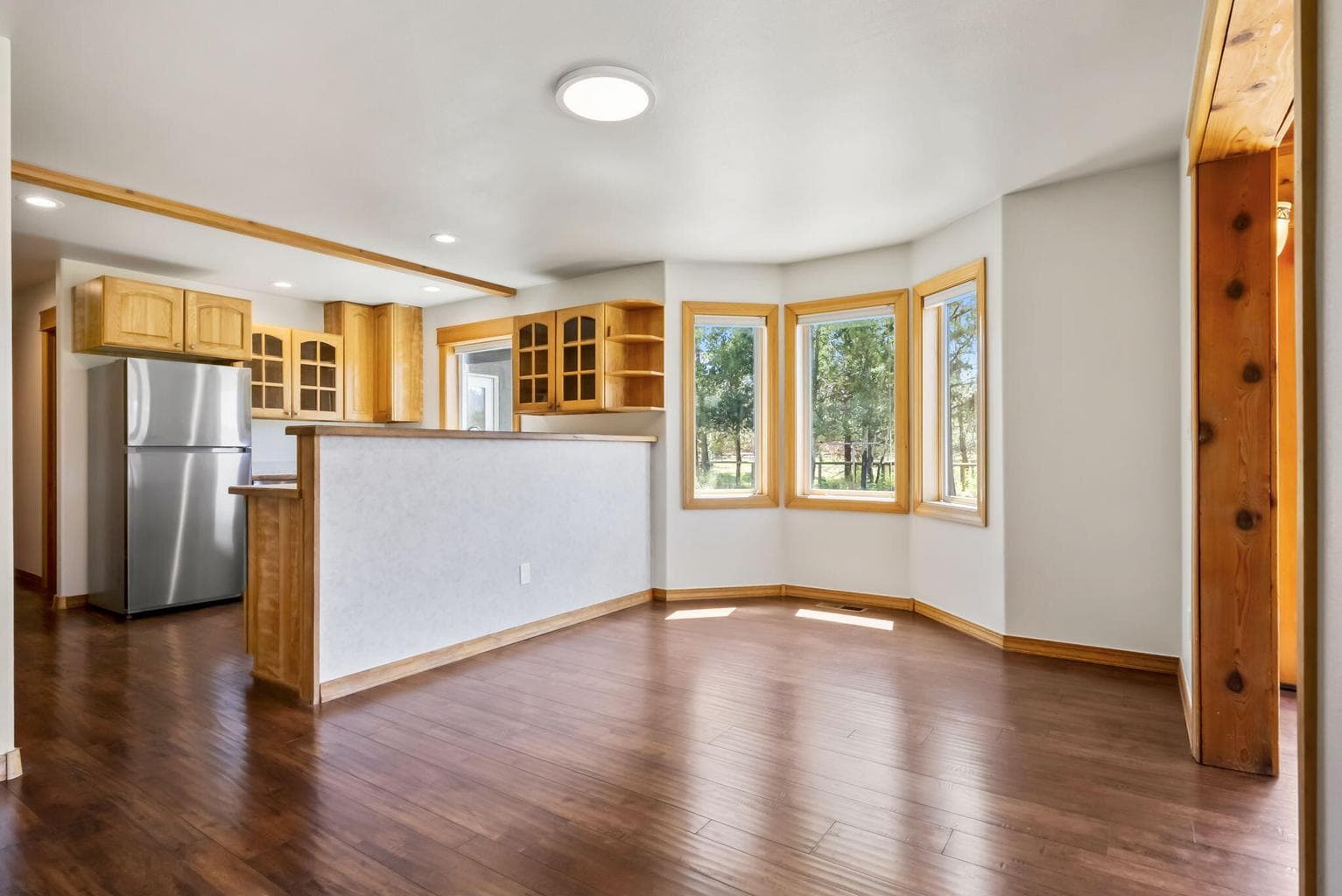 Photo of 55563 Huntington Road 12 of 42