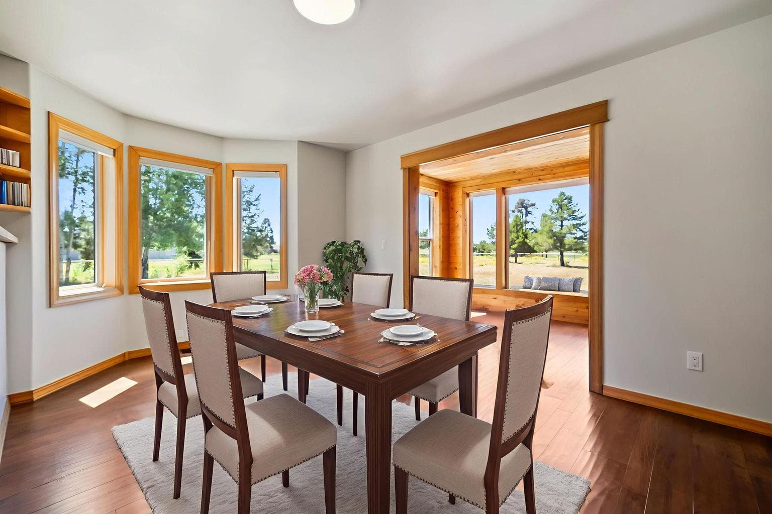 Photo of 55563 Huntington Road 13 of 42