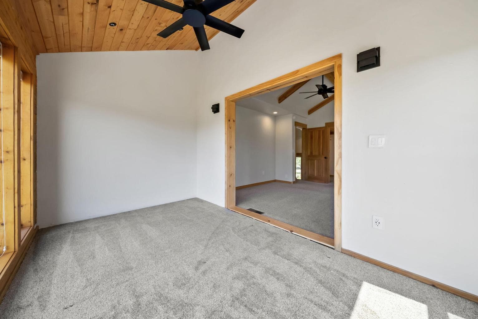 Photo of 55563 Huntington Road 28 of 42
