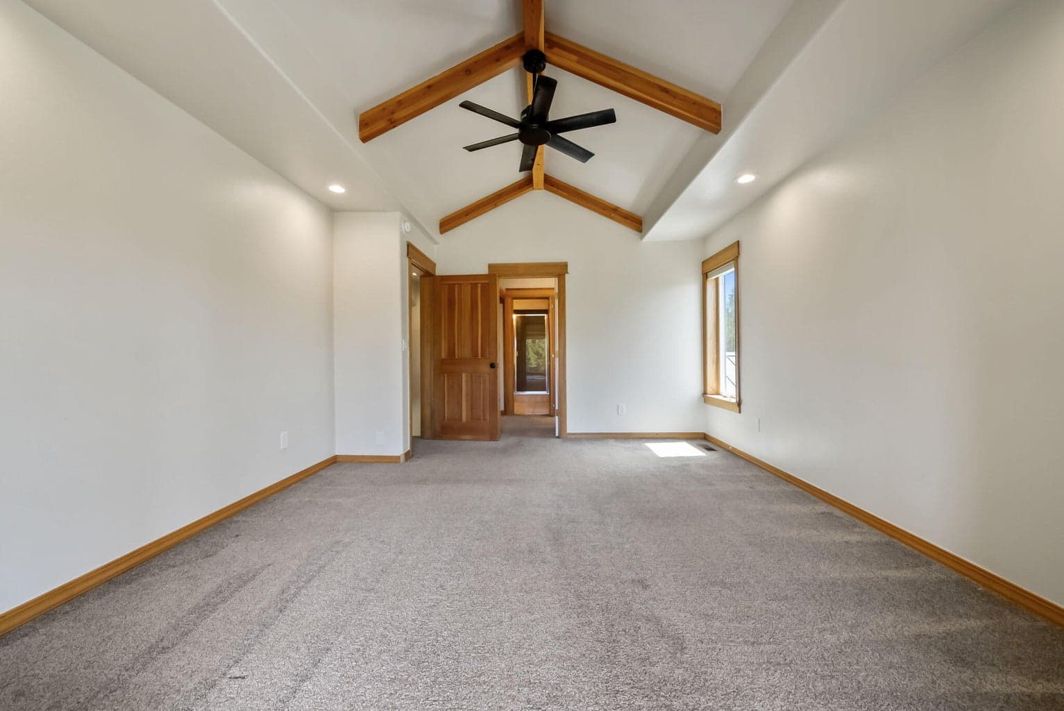Photo of 55563 Huntington Road 30 of 42