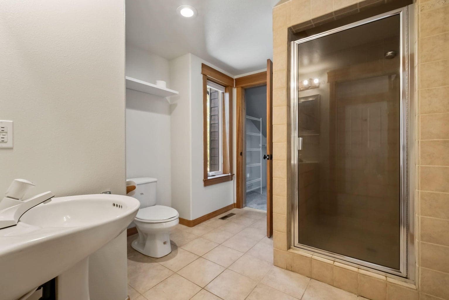 Photo of 55563 Huntington Road 32 of 42
