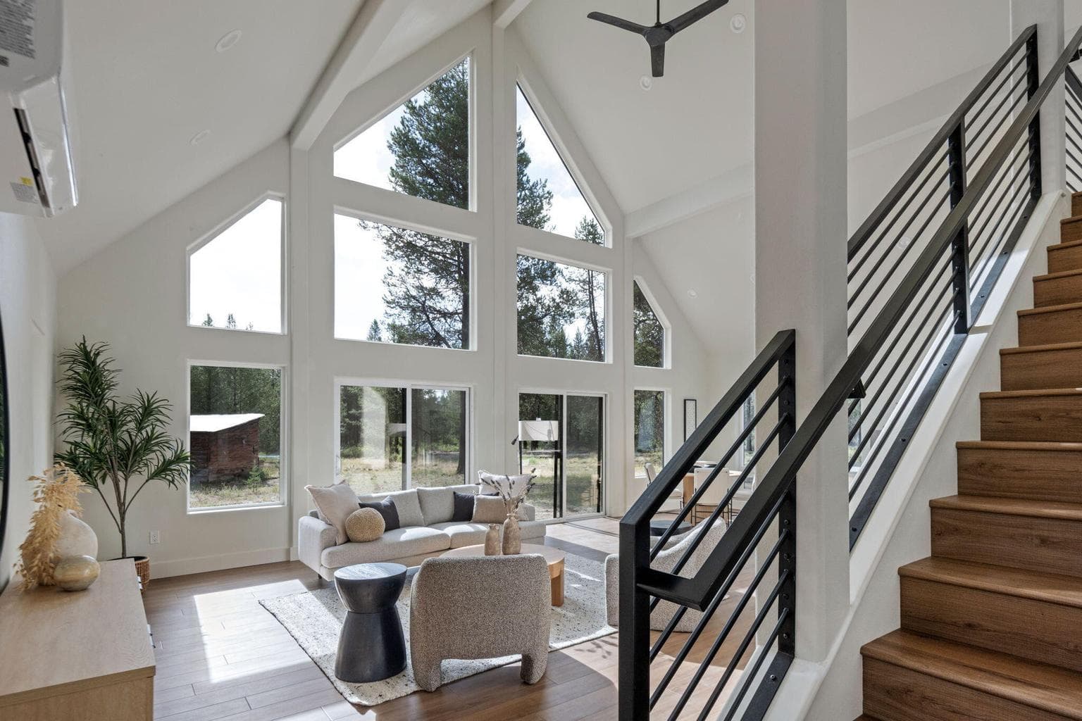 Photo of 52200 Polar Road 5 of 38