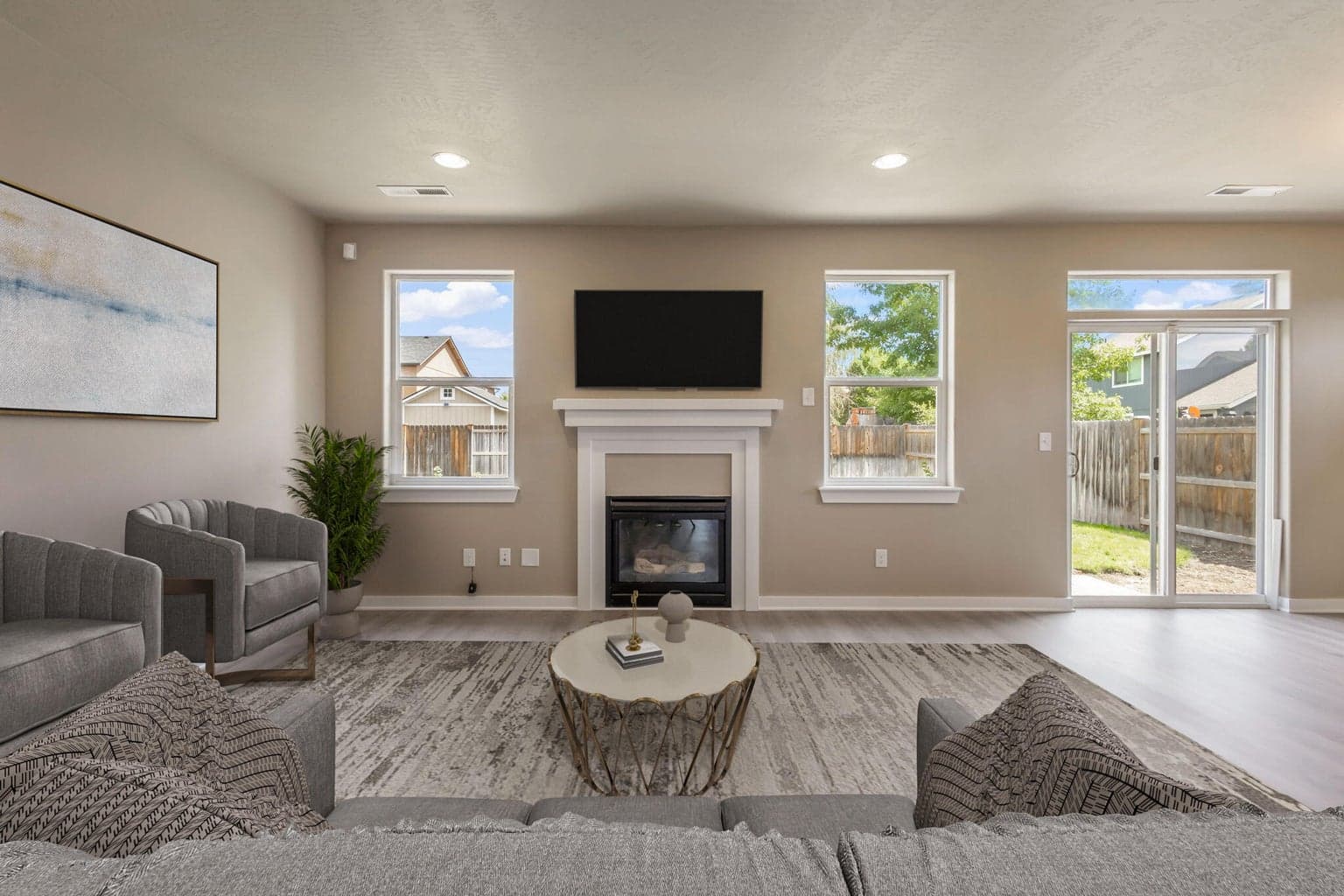 Photo of 815 Green Forest 5 of 38