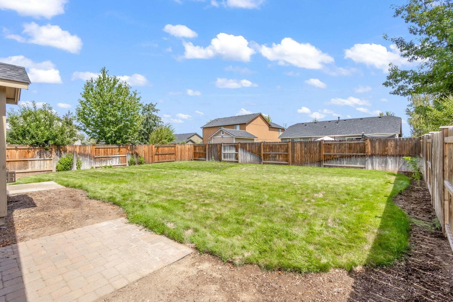 Photo of 815 NW Green Forest Circle 37 of 38