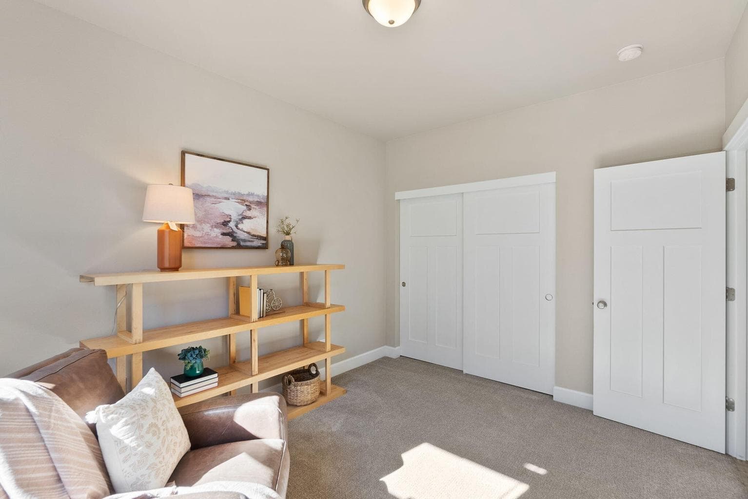 Photo of 945 E Horse Back Trail 22 of 49