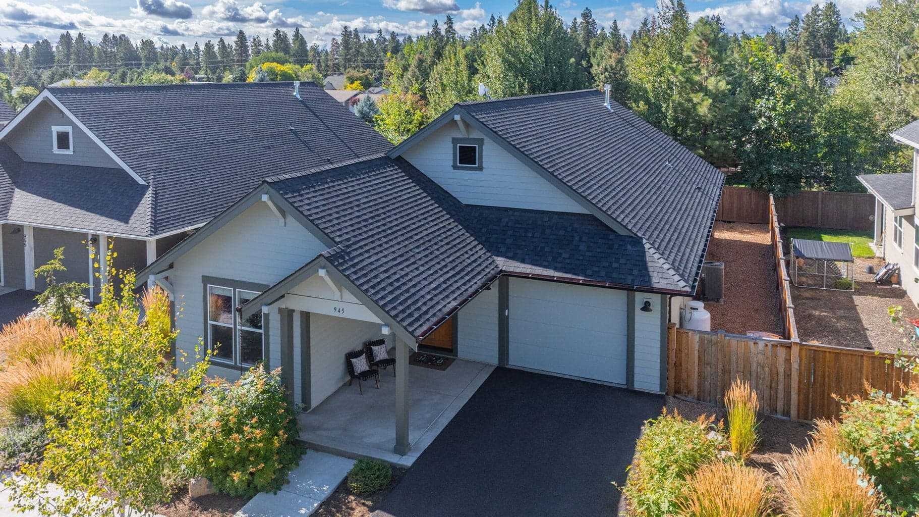 Photo of 945 E Horse Back Trail 45 of 49