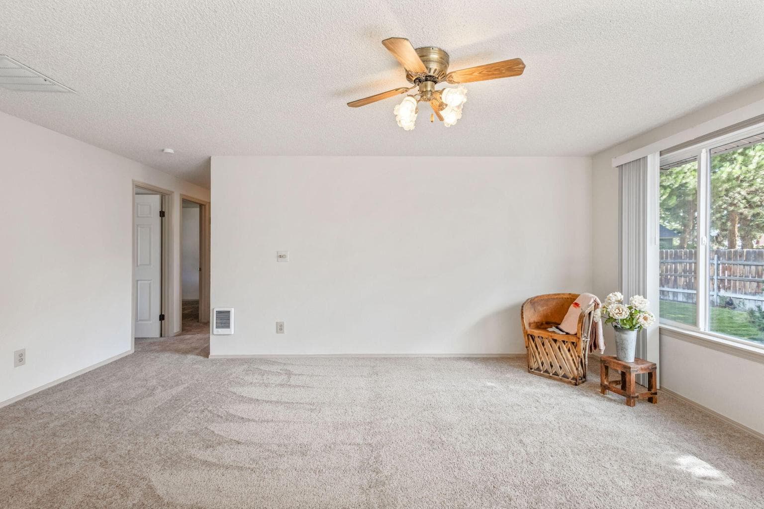 Photo of 1552 NE Alabama Way 6 of 34