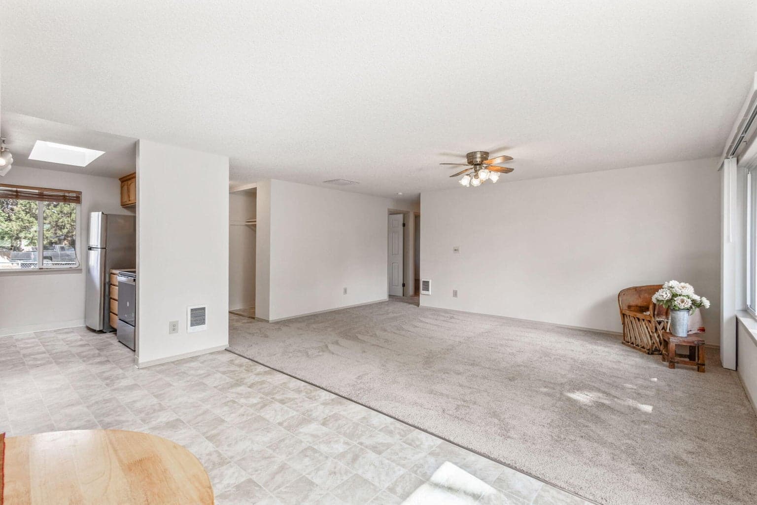 Photo of 1552 NE Alabama Way 14 of 34