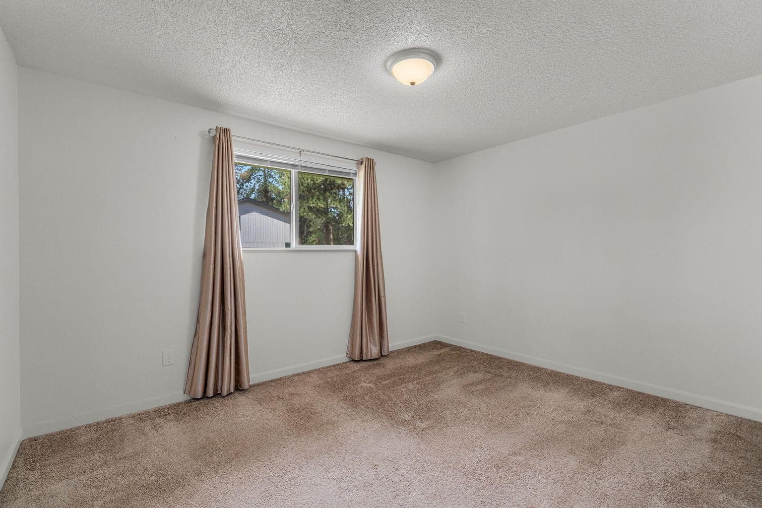 Photo of 60819 Brighton Court 15 of 34