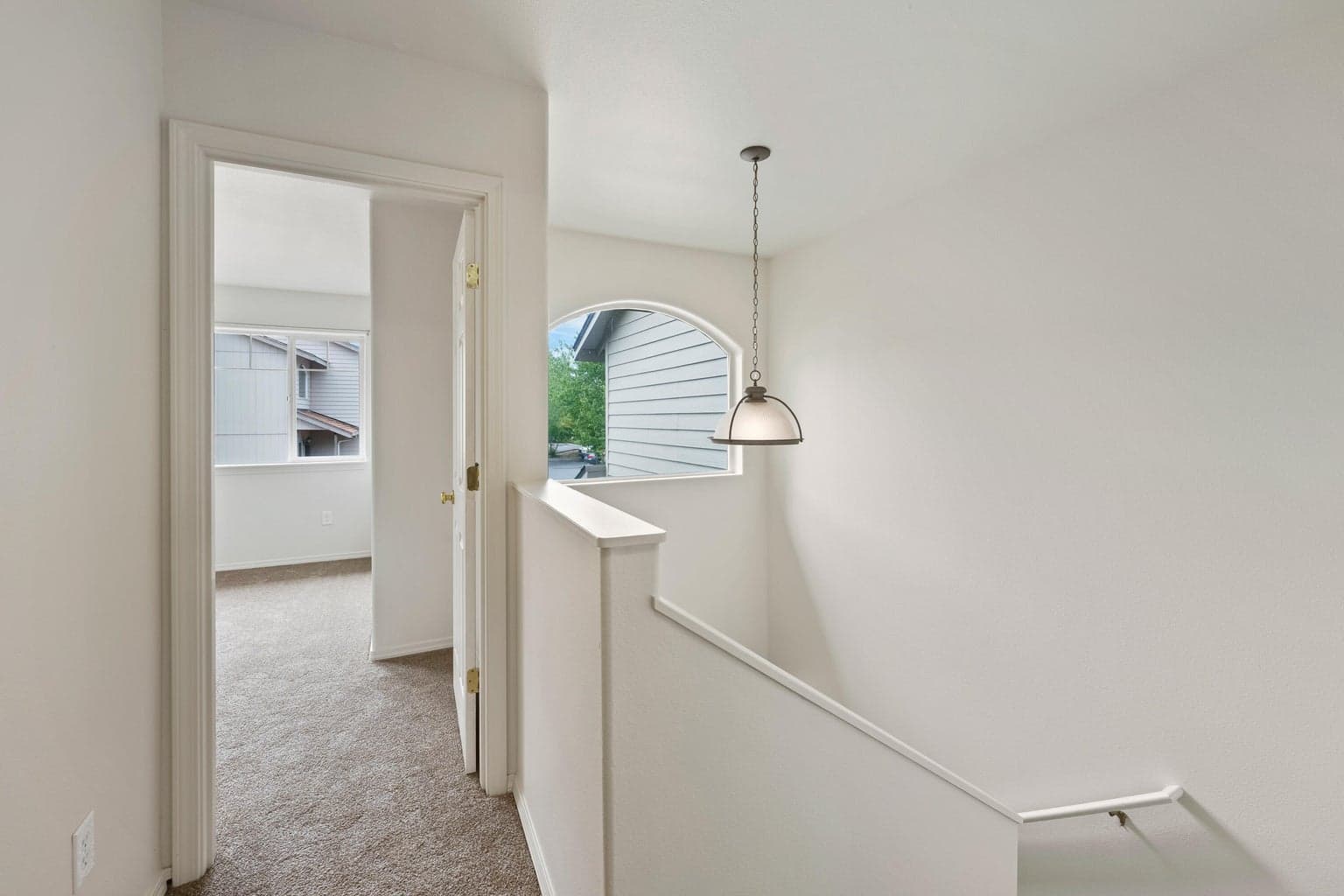 Photo of 2210 NE Holliday Avenue 17 of 25